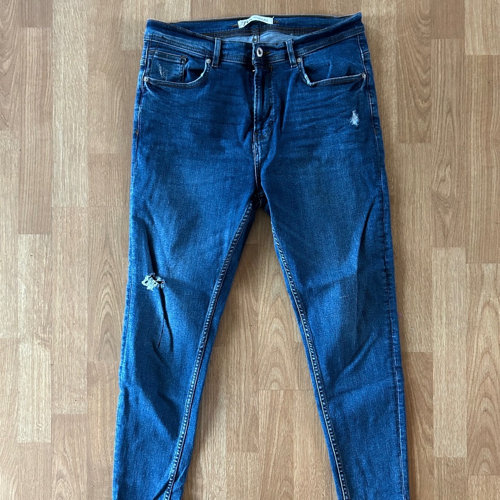 Zara Taper Stretch Jeans (Distressed Blue)